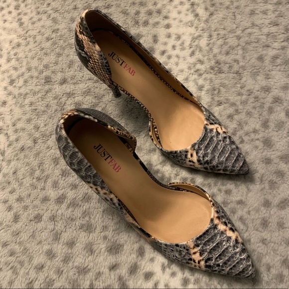 New grey & peach snakeskin pump stiletto heals. - Picture 8 of 8